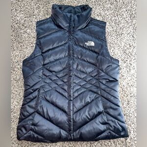 Athletic zip up vest